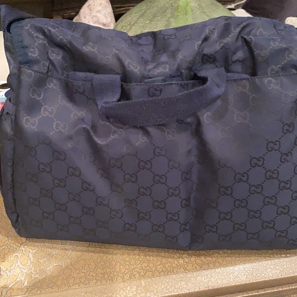 Beautiful navy blue Gucci diaper bag in great cond - Picture 2 of 4